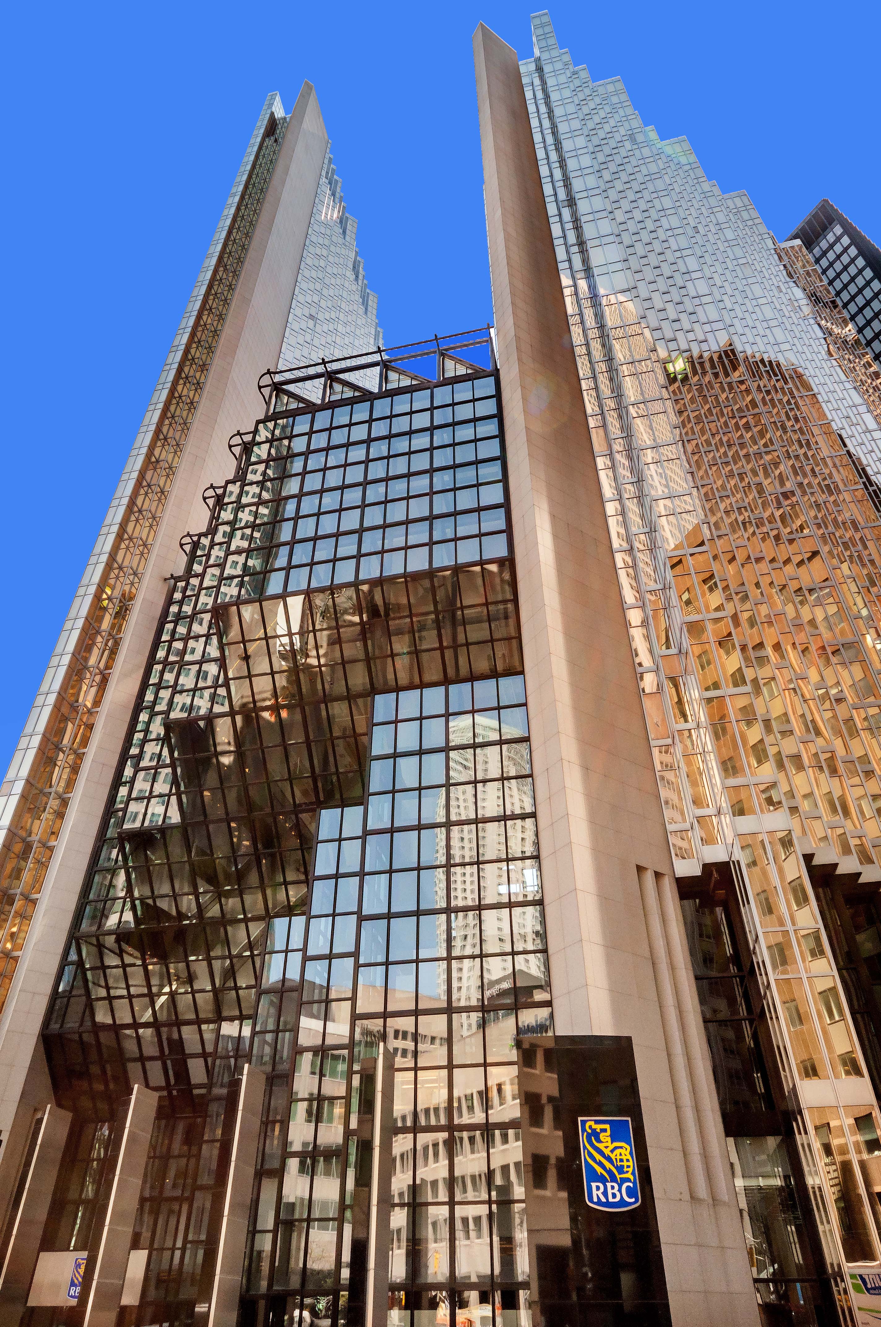 20150523-DSC_1327RoyalBankPlazaSouth&amp;NorthTowerEd